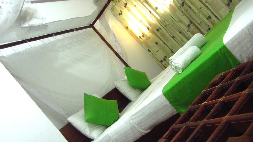 Ocean Voyage Hotel Tangalle Exterior foto